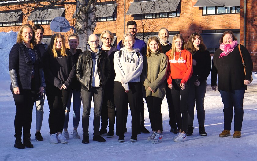 Elever och lärare i det tysk-svenska utbytesprojektet på plats i Kalix. Foto: Sanna Ölund.