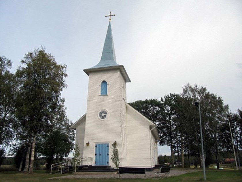 Björkfors kyrka. Foto: Viktor Nilsson.