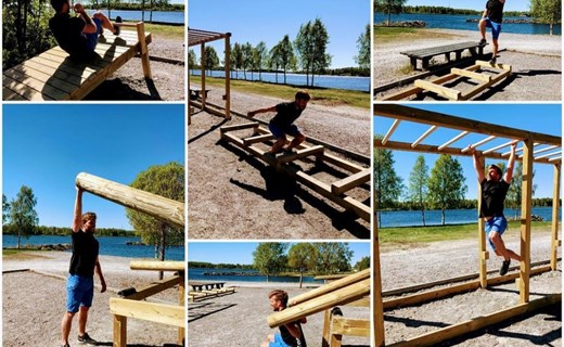 Mattias prövar på utegymmet.