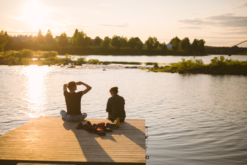 Sommar på bryggan. Foto: Matilda Mariadotter.