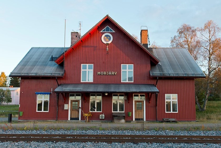 Järnvägsstationen i centrala Morjärv.