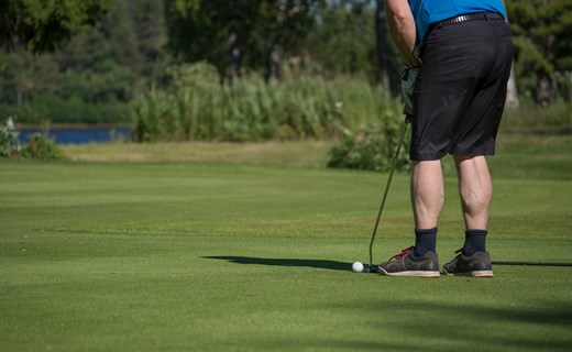 Golfspel på Linnébanan i Kalix. Foto: Lennart Åström