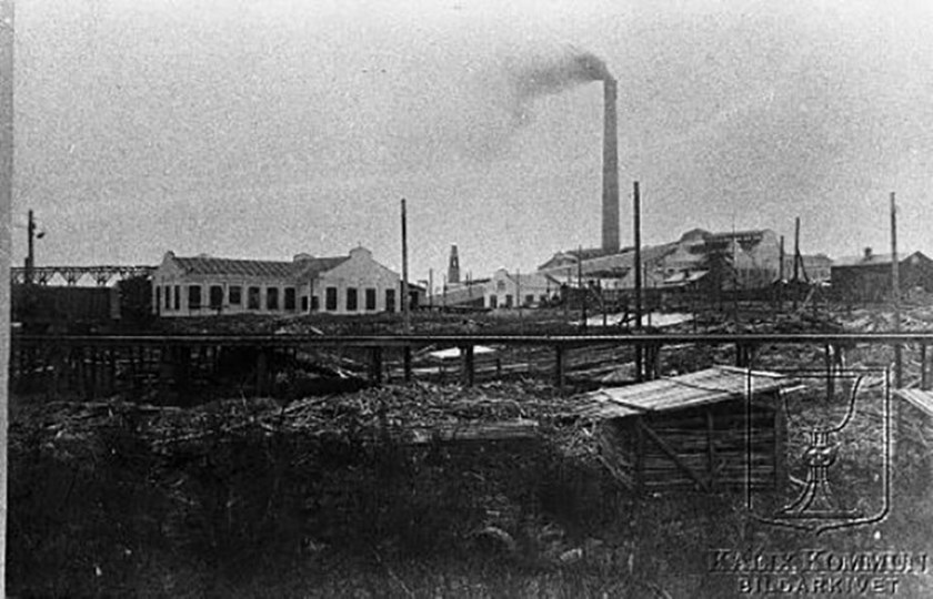 Första sulfatfabriken i Karlsborg, 1915. Foto: Ove Nilsson – www.kalixbilder.se.