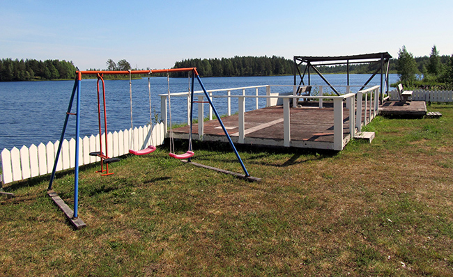 Holmträsk, nära till vatten. Foto: Viktor Nilsson.