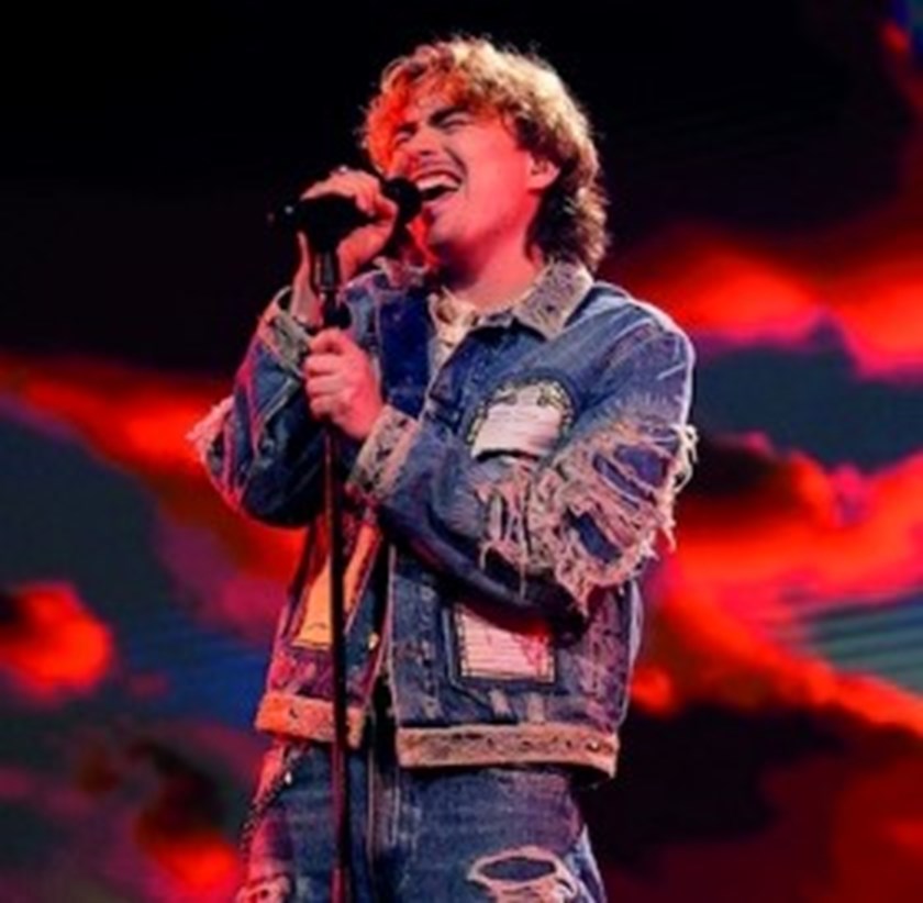 Leo Tekiel från Idol 2024 uppträder på Kulturkalaset 2025.