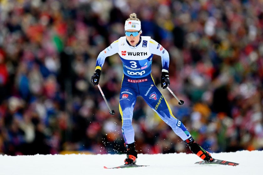 Jonna Sundling skejtar under VM 2025.