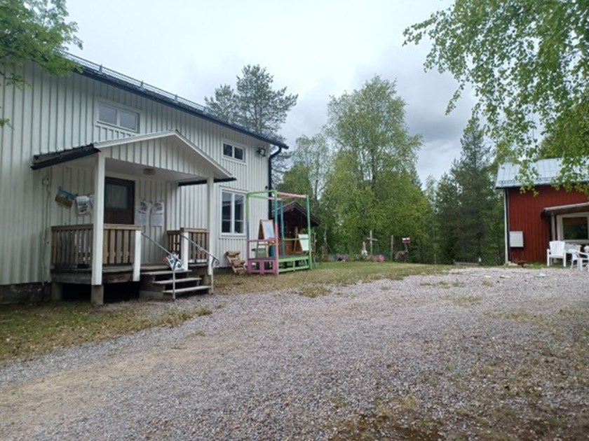 Per Holmqvist föreläste om seniorboendet Tallbacken i Bondersbyn.